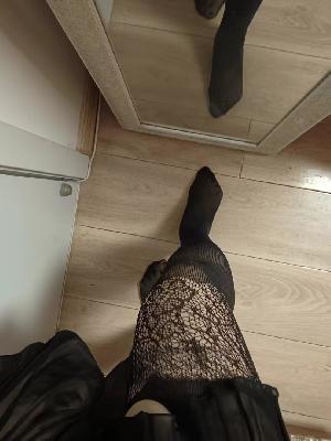 青岛熟女情感导师  大屁股会配合你扭  口活好