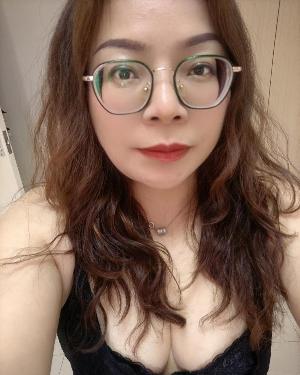 金台路性感肥臀骚姐姐