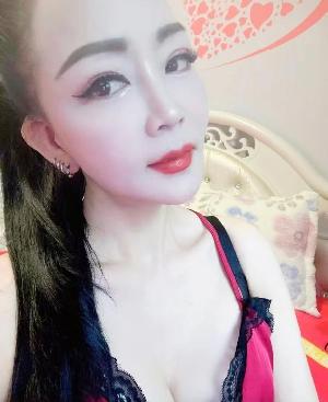 返食M腿御姐沐子
