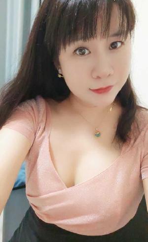 上城白嫩大奶少妇