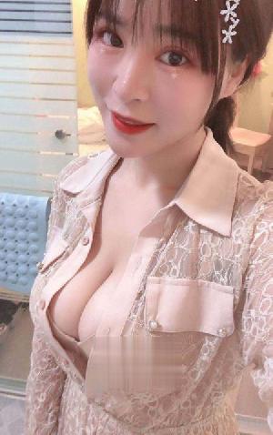 梁溪区22岁极品风骚大奶妹