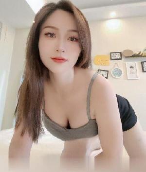 外表清纯服务好的姐姐