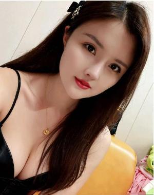 颜值女友李一桐