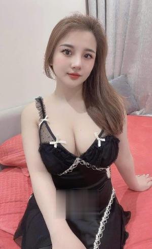 粉嫩美乳细腰骚货