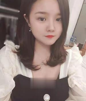 体验感满满的翘臀老师