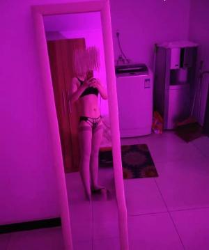 苗条小少妇思思