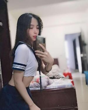 水润蝴蝶少妇