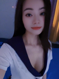 白云苗条美女茉莉