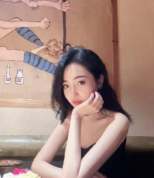 妖艳口爆御姐