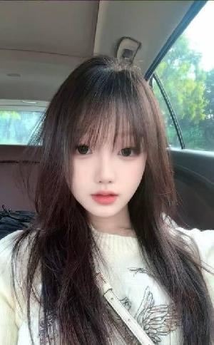 福田肤白清纯女友