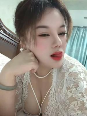 马群舌吻薇薇老师