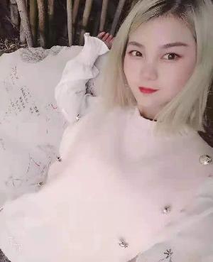 00后小姑娘