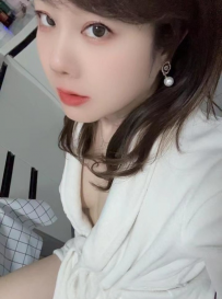秦淮大奶骚货御姐