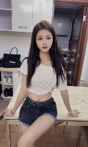 清纯甜美颜值嫩妹