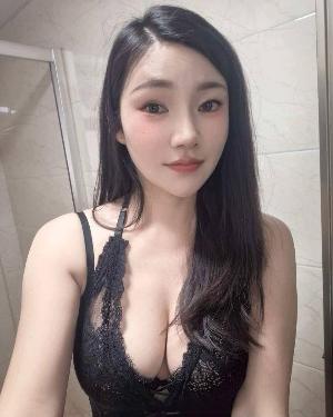 服务型大胸御姐