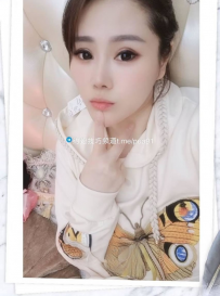 年轻妹子