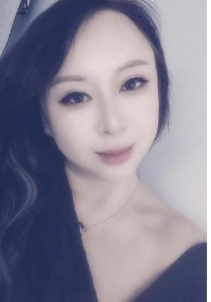 熟女依琳