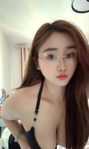 建邺D奶巨乳美琪