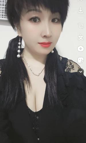 邻家骚妇玩三通