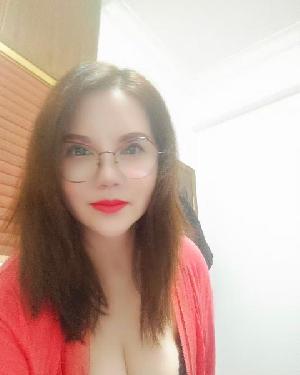 白云情趣熟女