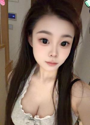 可爱小妹竹竹