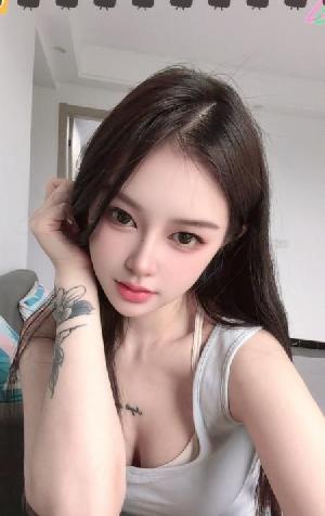 大胸尤物小辣椒