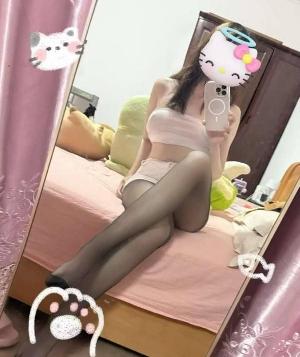 骚气妹子口活一流