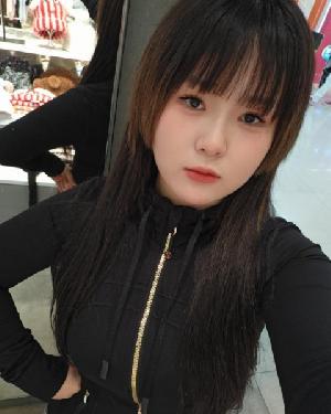 丰满的女孩