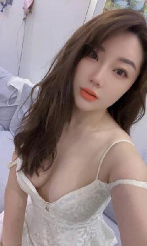 南山大胸肥臀宝儿