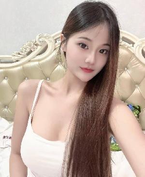 可舌吻大胸兼职妹妹