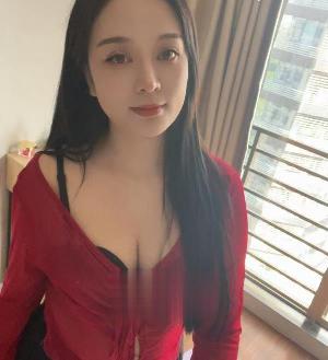 包子形状的长腿少妇