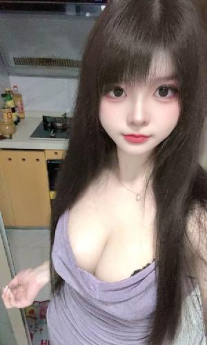 坂田小美女闹闹