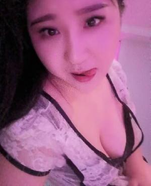 服务超好的骚妇幺妹