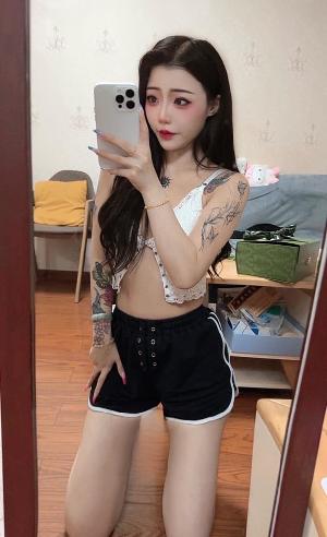 十分热情的性欲妹子