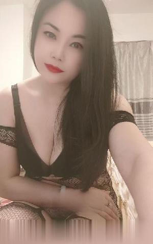 胸很大，很会玩，各种舒服
