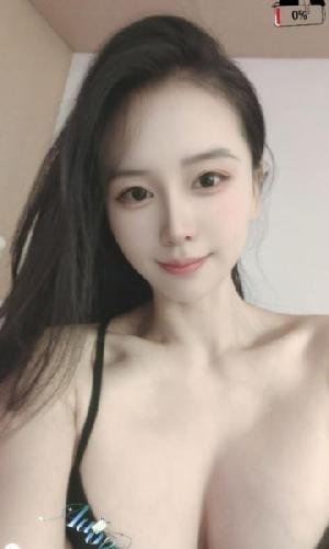 九头身大胸夏蝉