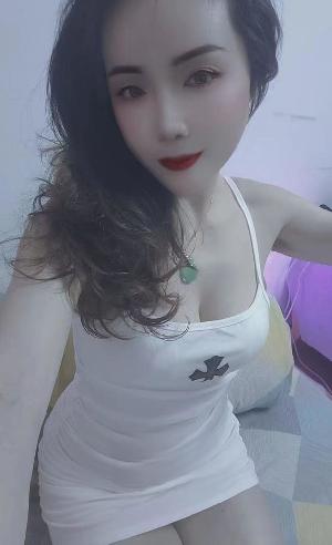 遇见一个白虎妹妹