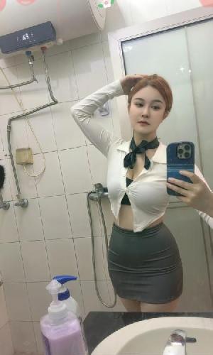 美乳风情御姐