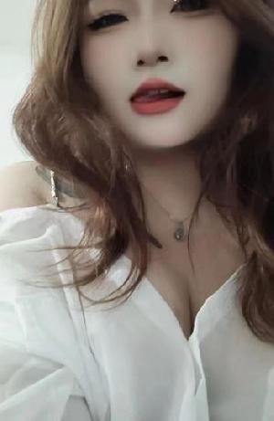 南湖白皙多汁嫩女