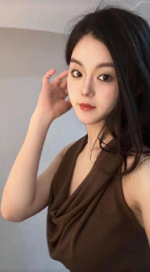 郑州推荐一位妖艳女人很靠谱