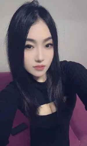 彝族小少妇