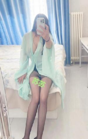 朝阳土著黑丝爆乳苏苏