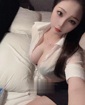 颜值系叫声很浪小姐姐