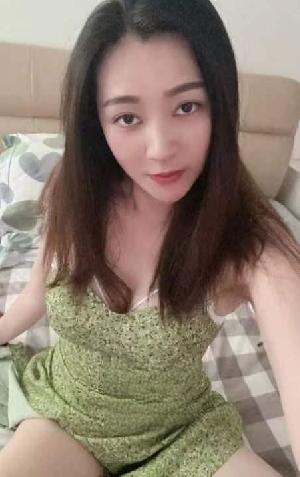 制服骚御姐乐儿