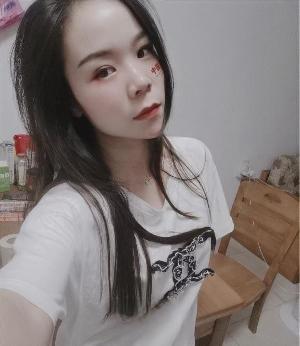 昆明制服小美女欣子