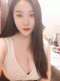天河性感巨乳小雪