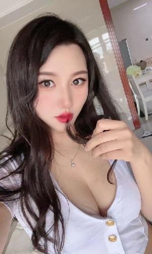 粉嫩多汁水蜜桃
