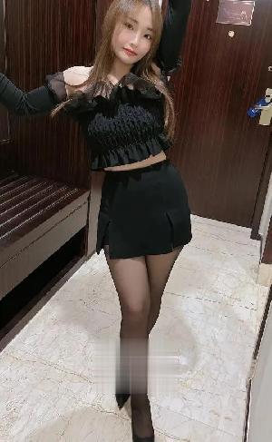 武汉黑丝诱惑娇小温柔少妇