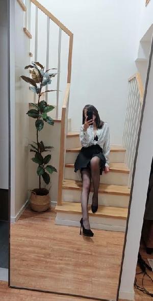 新新小少妇
