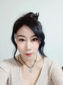 油坊桥大胸美女
